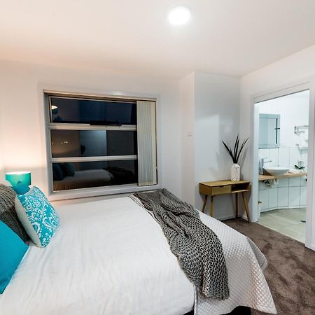 Ulverstone River Edge Holidayapartments Szoba fotó